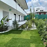 S-cape Otel