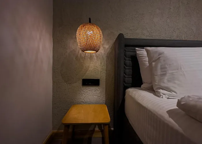S-cape Hotel *