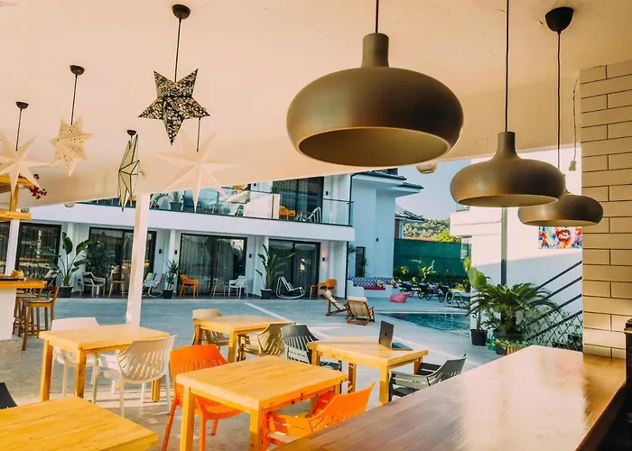 Hotel S-cape