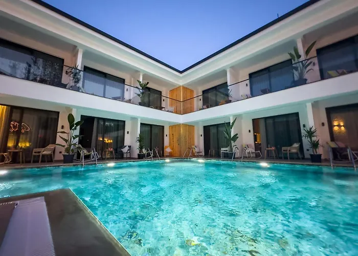 Hotel S-cape *